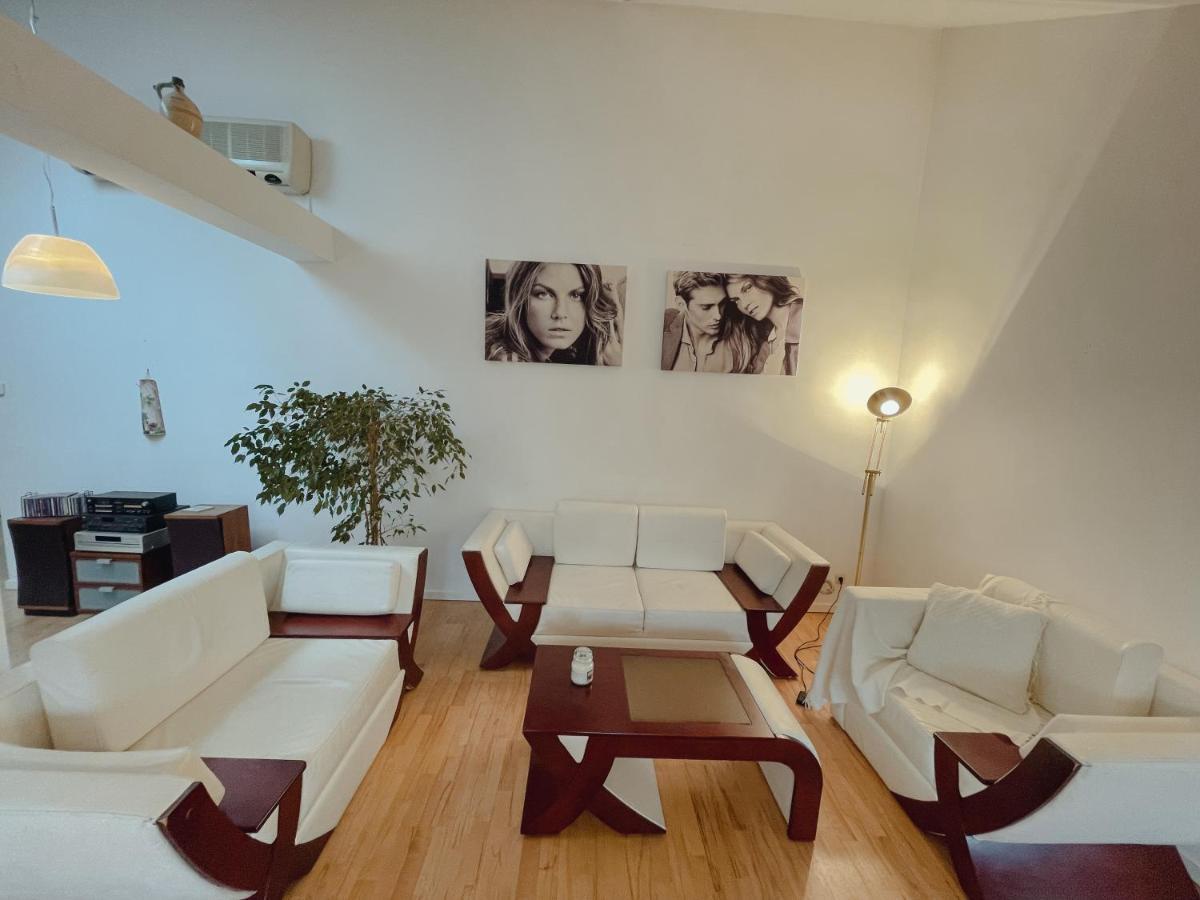 Luxury 150M2 Suite In Most Desirable Area Of Historic Central Viena Exterior foto